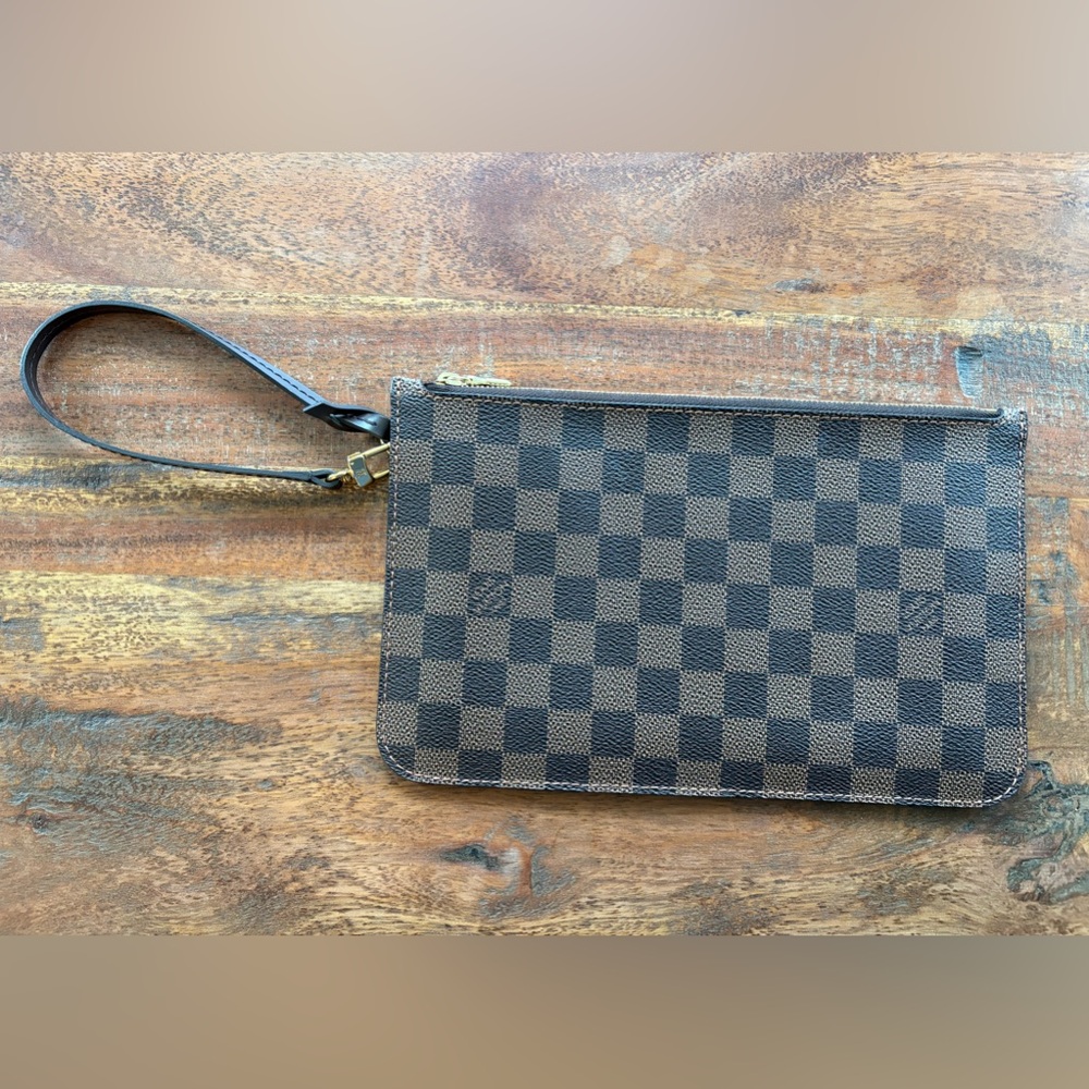 Louis Vuitton Damier Ebene Wristlet